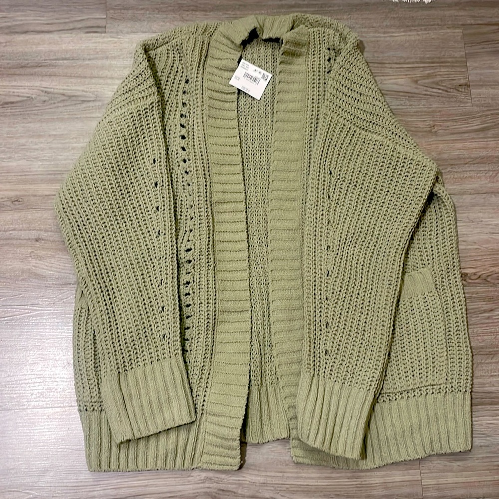 Sage sweater from American Eagle size m